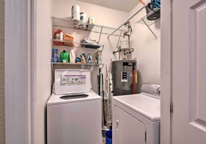 Coyote Landing Condo w/Private Patio & Pool Access