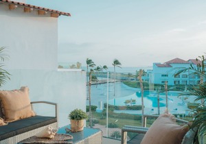 COZIEST 2 BEDROOM LOFT WITH PRIVATE BEACH AT CAP CANA