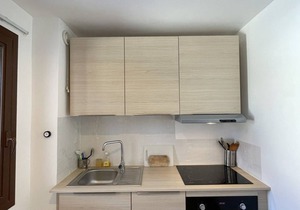 Cozy 1-BR Apartment for 4 in Heart of Alpe d'Huez, Ski-In/Ski-Out, Balcony, Ski Locker