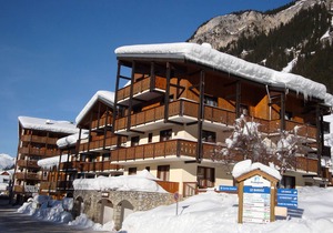 Cozy 1BR Apartment in Central Location with Terrace, Near Ski Lift