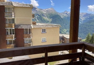 Cozy 2-Room Apt for 6 with WiFi, Near Ski Slopes & Amenities