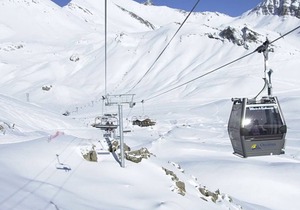 Cozy 2-Room Apt for 6 with WiFi, Near Ski Slopes & Amenities