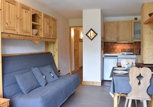 Cozy 2-Room Apt for 4, 100m from Slopes, Balcony, Pet-Friendly, WiFi - Méribel