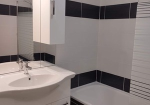 Cozy 2-Room Ski-In/Ski-Out Apartment with WIFI in Orcières, Sleeps 6