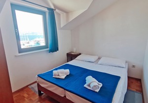 COZY 2BED APARTMENT WITH A SEA VIEW