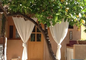 Cozy accommodation with garden in the quiet village of Estellencs