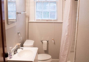Cozy and Peaceful Home minutes from Memphis Airport & Graceland