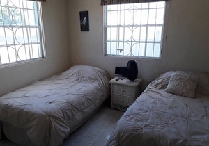 Cozy Apartment Close to Beach & Nightlife