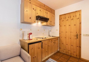 Cozy Apartment "Dolomieu 25" with Mountain View & Wi-Fi
