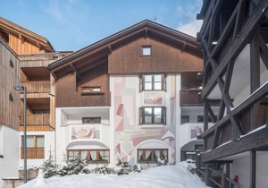 Cozy Apartment "Dolomieu 21" with Mountain View & Wi-Fi