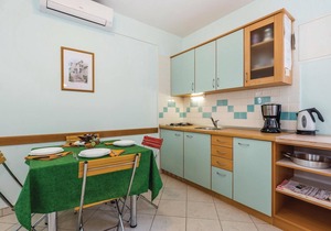 Cozy apartment in Moscenicka Draga