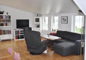 Cozy Apartment In Fitjar