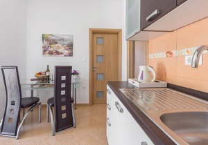 Cozy apartment in Kringa with kitchen
