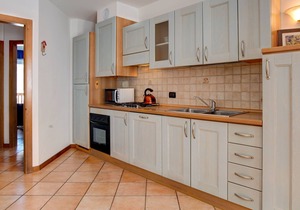 Cozy Apartment Ai Bonetei 2 with Mountain View, Wi-Fi, Balcony, Garden & Terrace; Parking Available