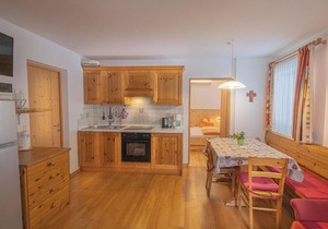 Cozy 'Apartment Enzian' with Mountain View, Wi-Fi, Garden & Terrace