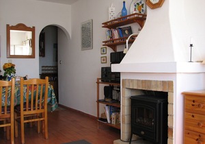 Cozy apartment with 180 Views Overlooking The Sea In Quiet Fishing Village