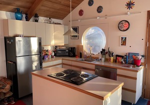 Cozy Beachfront Cabin with Panoramic View of Pacific Ocean and Netarts Bay