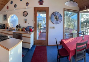 Cozy Beachfront Cabin with Panoramic View of Pacific Ocean and Netarts Bay