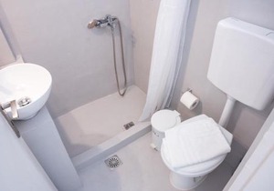 Cozy Budget Apartments in the Heart of Fira
