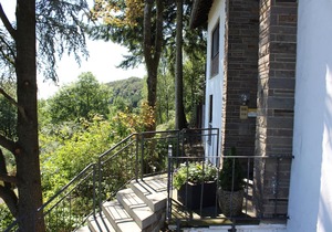 Cozy, comfortably furnished apartment for up to 7 people with balcony