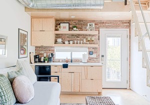 Cozy East Austin Loft With Downtown Views and Low Key Vibes