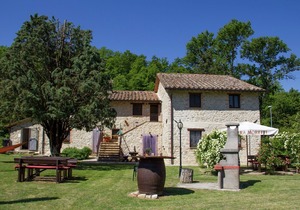 Cozy Holiday Home in Pietrafitta Umbria with Garden