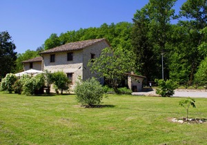 Cozy Holiday Home in Pietrafitta Umbria with Garden