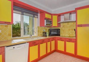 Cozy home in Algajola with kitchen