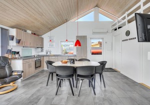 Cozy home in Bjert with kitchen