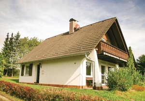 Cozy home in Oberaula OT Hausen