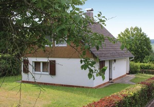 Cozy home in Oberaula OT Hausen