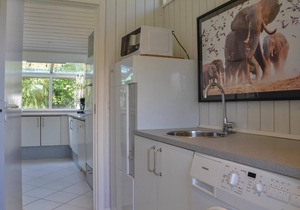 Cozy home in Dronningmølle with sauna