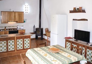 Cozy home in Estellencs with WiFi