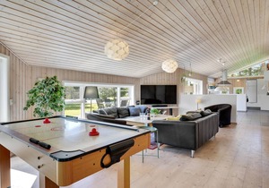 Cozy home in Græsted with sauna
