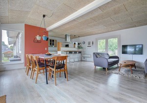 Cozy home in Græsted with WiFi