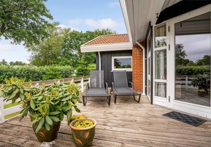Cozy home in Hejls with sauna