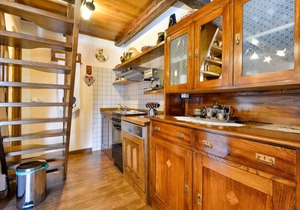 Cozy home in Mala Ludina with kitchen