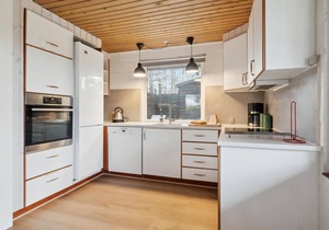 Cozy home in øster assels with sauna