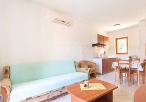 Cozy home in Pula with WiFi