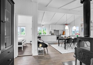 Cozy home in Roslev with WiFi