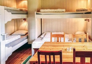 Cozy Home In Sysslebäck With Wifi