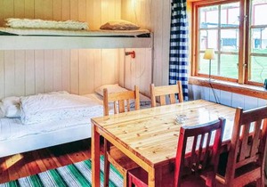 Cozy Home In Sysslebäck With Wifi