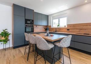 Cozy home in Tinj with WiFi