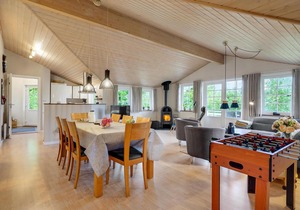 Cozy home in Toftlund with kitchen
