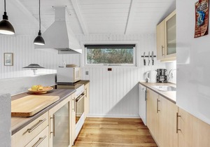 Cozy home in Toftlund with kitchen