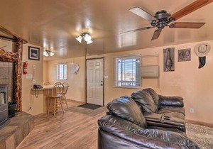 Cozy Home with Canyon Views 2 Mi to Grand Staircase