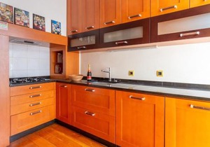 Cozy Lisbon Stay - 2 Min Walk from Av Liberdade