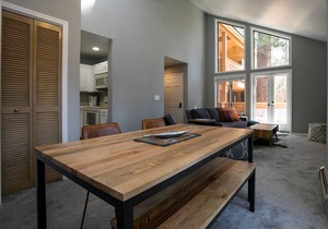 Cozy McCloud Condo - Walk to Lake Tahoe - Quiet, Updated Sleeps 3