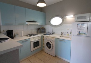 Cozy Modern House Near Cotinière Harbor, Sleeps 4, Private Garden & Close to Sandy Beaches
