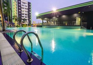Cozy PoolSide Waterpark Manhattan Homestay Ipoh City3room NETFLIX
